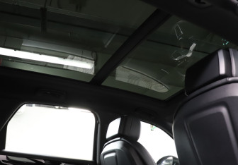 Подержанный автомобиль Porsche Cayenne 2021 года (21 фото)