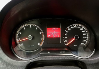 Подержанный автомобиль Volkswagen Polo Sedan 2012 года (22 фото)