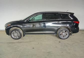 Подержанный автомобиль Infiniti JX 2013 года (7 фото)