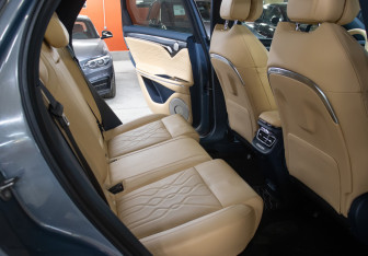 Подержанный автомобиль Voyah Free 2022 года (13 фото)