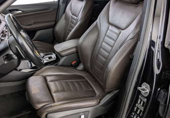 Подержанный автомобиль BMW X3 2021 года (20 фото)