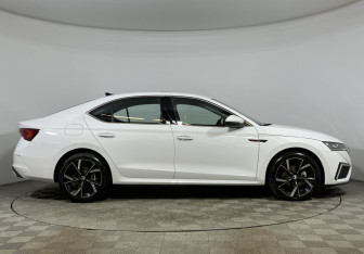 Новый Skoda Octavia Liftback 2024 (8 фото)