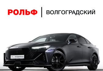 Подержанный автомобиль Changan UNI-V 2023 года (32 фото)