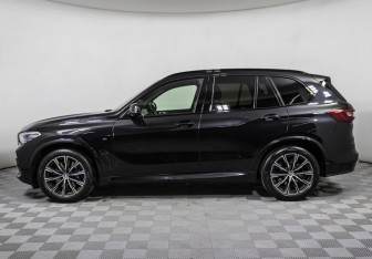 Подержанный автомобиль BMW X5 2019 года (11 фото)
