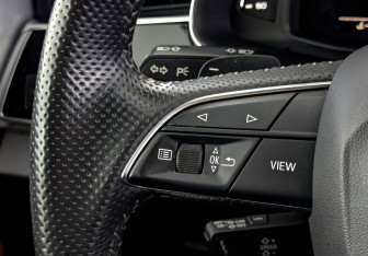 Подержанный автомобиль Audi SQ7 2020 года (29 фото)