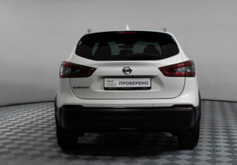 Подержанный автомобиль Nissan Qashqai 2019 года (6 фото)