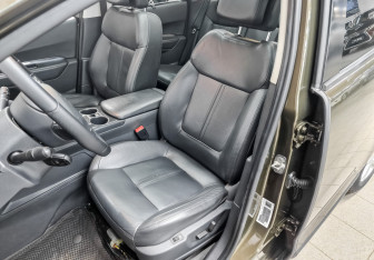 Подержанный автомобиль Peugeot 3008 2012 года (21 фото)