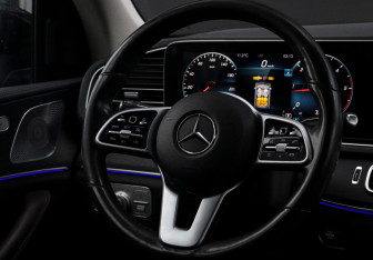Подержанный автомобиль Mercedes-Benz GLE 2019 года (13 фото)