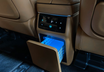 Подержанный автомобиль Wey 80 2024 года (17 фото)