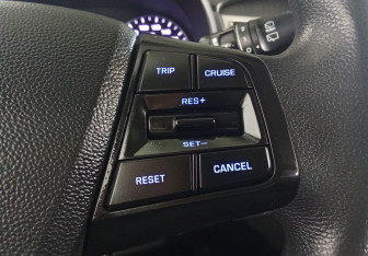 Подержанный автомобиль Hyundai Creta 2016 года (14 фото)