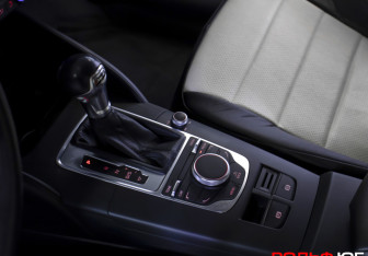 Подержанный автомобиль Audi A3 Hatchback 2014 года (18 фото)