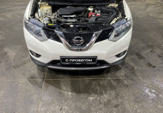 Подержанный автомобиль Nissan X-Trail 2016 года (19 фото)