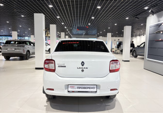 Подержанный автомобиль Renault Logan Sedan 2017 года (3 фото)