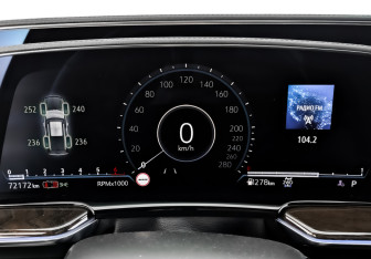 Подержанный автомобиль Cadillac Escalade Suv 2023 года (16 фото)