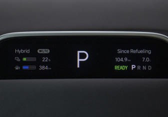 Подержанный автомобиль LiXiang L9 2023 года (12 фото)