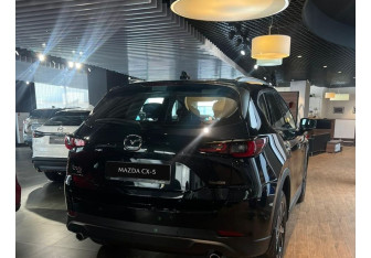 Новый Mazda CX-5 2025 (3 фото)