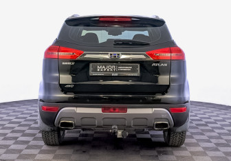 Подержанный автомобиль Geely Atlas 2019 года (6 фото)