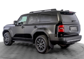 Подержанный автомобиль Toyota Land Cruiser Prado 2024 года (7 фото)
