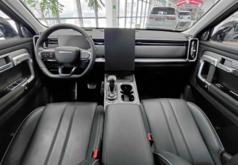 Подержанный автомобиль Jaecoo J7 2023 года (13 фото)