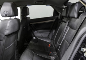 Подержанный автомобиль Opel Vectra Liftback 2007 года (13 фото)