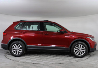 Подержанный автомобиль Volkswagen Tiguan 2021 года (4 фото)