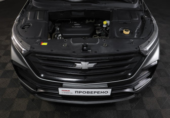 Подержанный автомобиль Chevrolet Captiva 2022 года (9 фото)