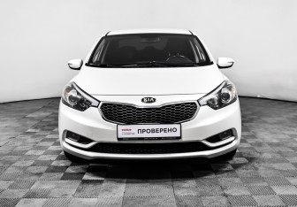 Подержанный автомобиль Kia Cerato Sedan 2013 года (2 фото)