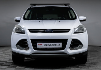 Подержанный автомобиль Ford Kuga 2014 года (2 фото)