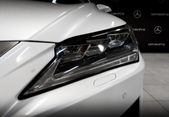 Подержанный автомобиль Lexus RX 2018 года (17 фото)