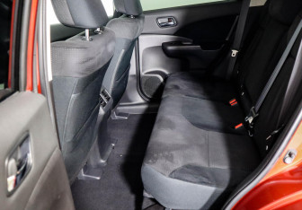 Подержанный автомобиль Honda CR-V 2014 года (10 фото)