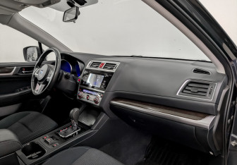 Подержанный автомобиль Subaru Outback Wagon 2015 года (11 фото)