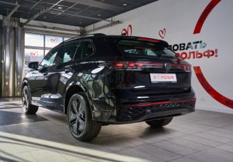 Новый Volkswagen Tiguan 2024 (5 фото)