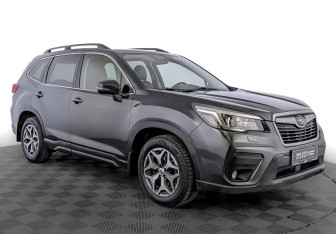 Подержанный автомобиль Subaru Forester Suv 2018 года (3 фото)