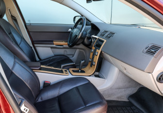 Подержанный автомобиль Volvo S40 2008 года (10 фото)