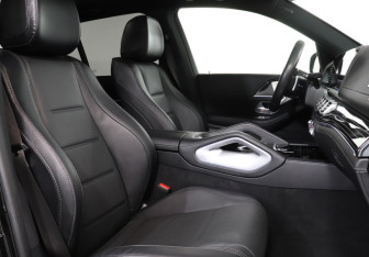 Подержанный автомобиль Mercedes-Benz GLE 2024 года (14 фото)
