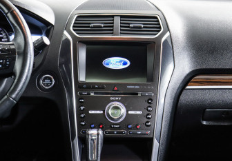 Подержанный автомобиль Ford Explorer 2017 года (8 фото)
