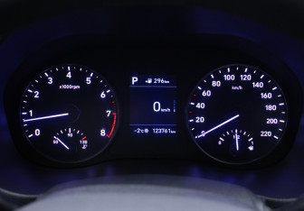 Подержанный автомобиль Hyundai Solaris Sedan 2019 года (12 фото)