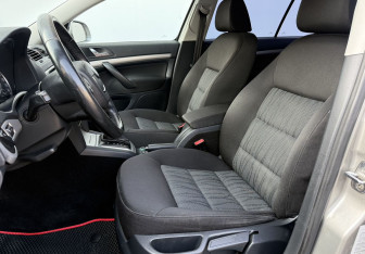 Подержанный автомобиль Skoda Octavia Liftback 2012 года (10 фото)