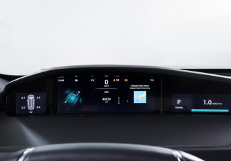 Подержанный автомобиль Changan UNI-K 2023 года (15 фото)