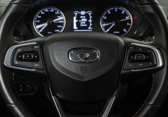 Подержанный автомобиль Kaiyi E5 2023 года (12 фото)