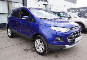 Подержанный автомобиль Ford EcoSport 2015 года (3 фото)