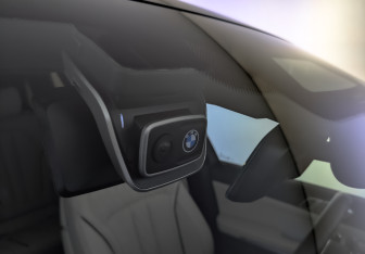 Подержанный автомобиль BMW X7 2025 года (27 фото)