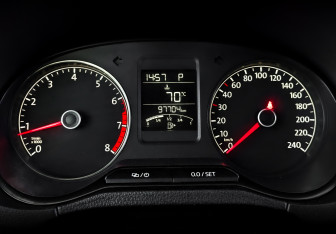 Подержанный автомобиль Volkswagen Polo Sedan 2016 года (13 фото)