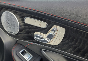 Подержанный автомобиль Mercedes-Benz GLC AMG 2017 года (24 фото)