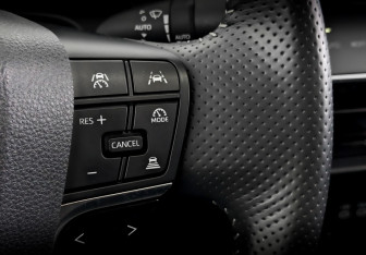 Подержанный автомобиль Toyota Camry Sedan 2024 года (29 фото)