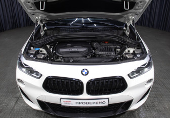 Подержанный автомобиль BMW X2 2019 года (9 фото)
