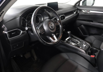 Подержанный автомобиль Mazda CX-5 2020 года (9 фото)