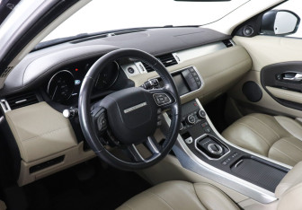 Подержанный автомобиль Land Rover Range Rover Evoque 2018 года (9 фото)