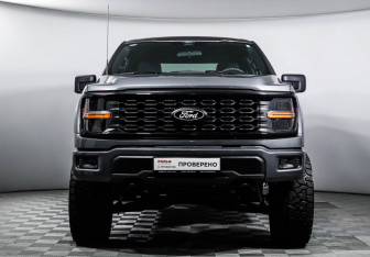 Подержанный автомобиль Ford F-150 2024 года (2 фото)