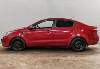 Подержанный автомобиль Kia Rio Sedan 2013 года (8 фото)